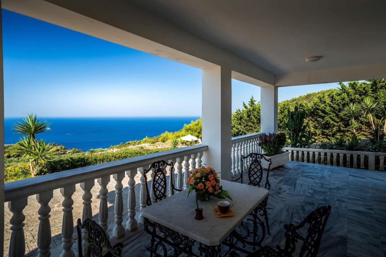Keri Me Away - Argo'S Summer Poolside Retreats Villa Exterior foto